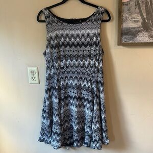 ❤️FINAL SALE❤️ Torrid Black & White Chevron Print Fit & Flare Mini Dress Size 12